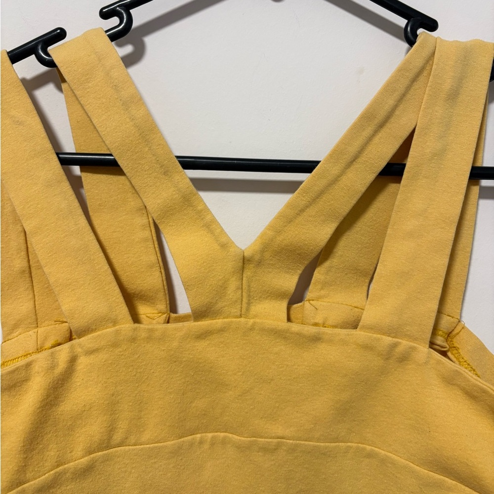 Yellow top - Picture 2 of 3